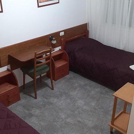 Hotel Y Restaurant Don Quijote Macachín 外观 照片