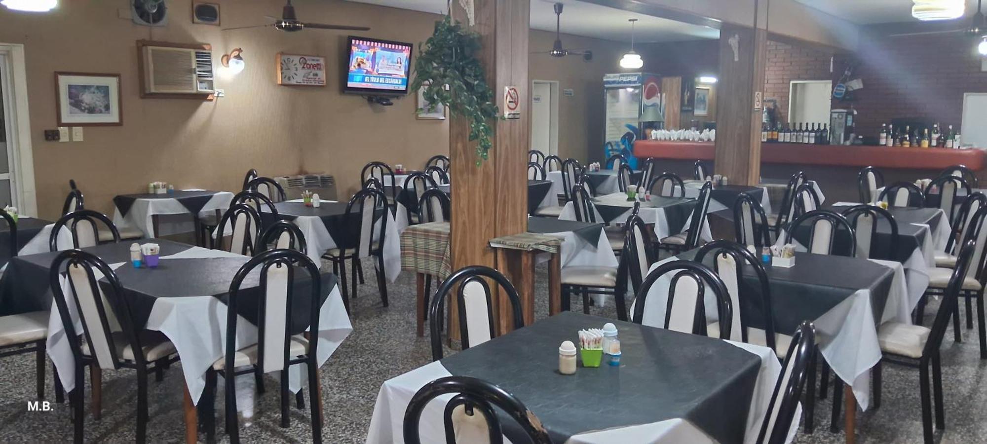 Hotel Y Restaurant Don Quijote Macachín 外观 照片