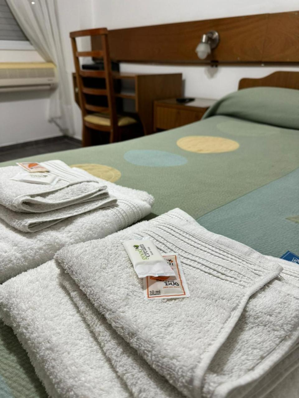 Hotel Y Restaurant Don Quijote Macachín 外观 照片